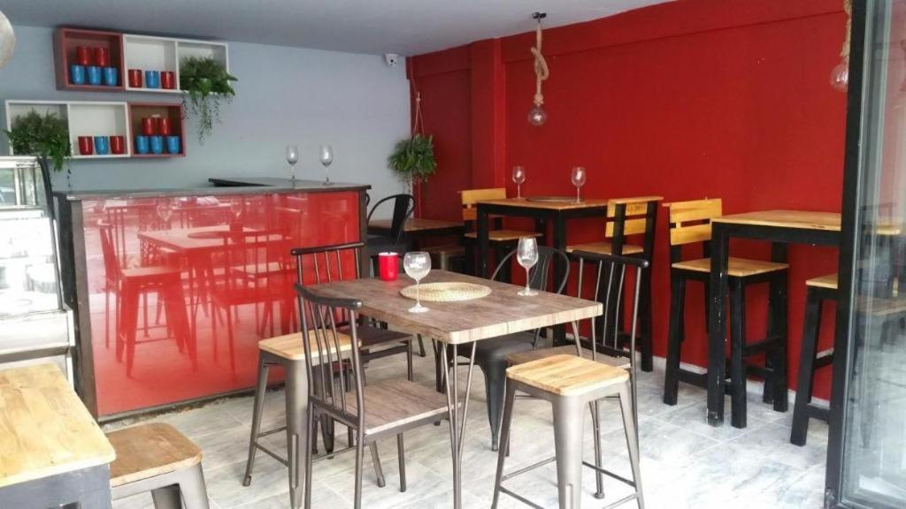Anchor Boutique House Hotel Patong Екстериор снимка