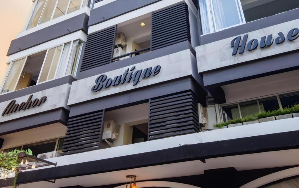 Anchor Boutique House Hotel Patong Екстериор снимка