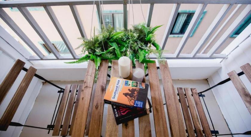 Anchor Boutique House Hotel Patong Екстериор снимка